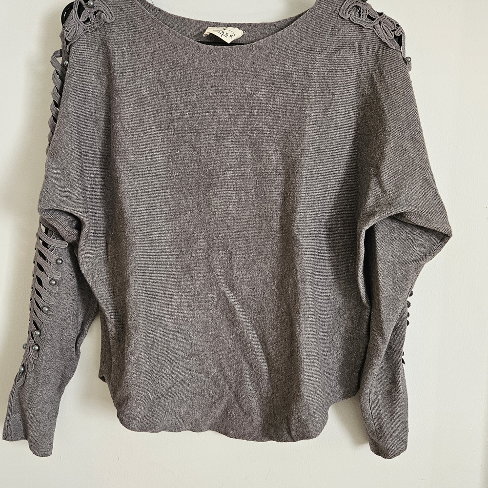 Stylish Gray Women's Sweatshirt with Embellished Sleeves